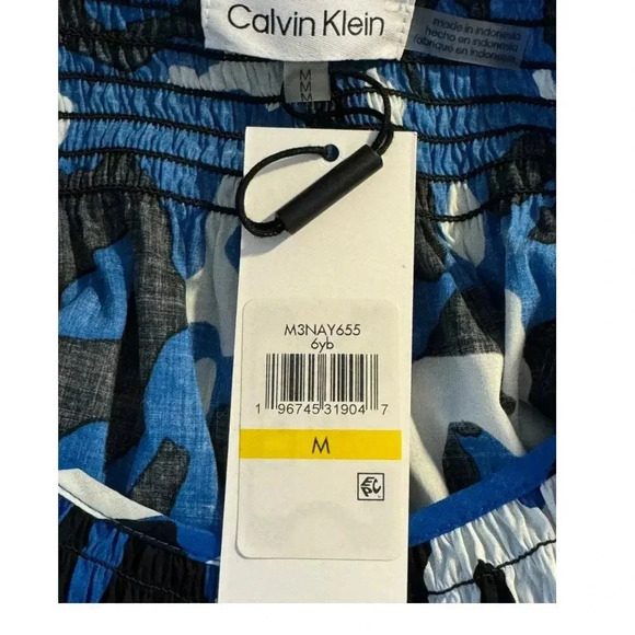 NEW Calvin Klein Women’s Size Medium Abstract Smocked Pullover Top NWT - Picture 5 of 8